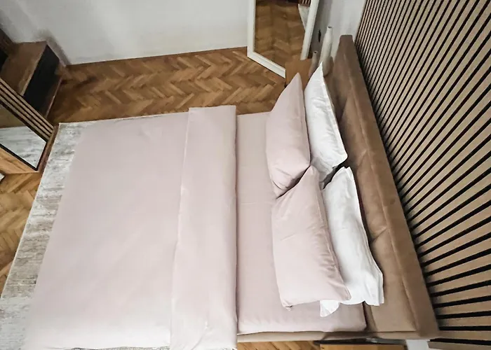 Old Town Central Apartment